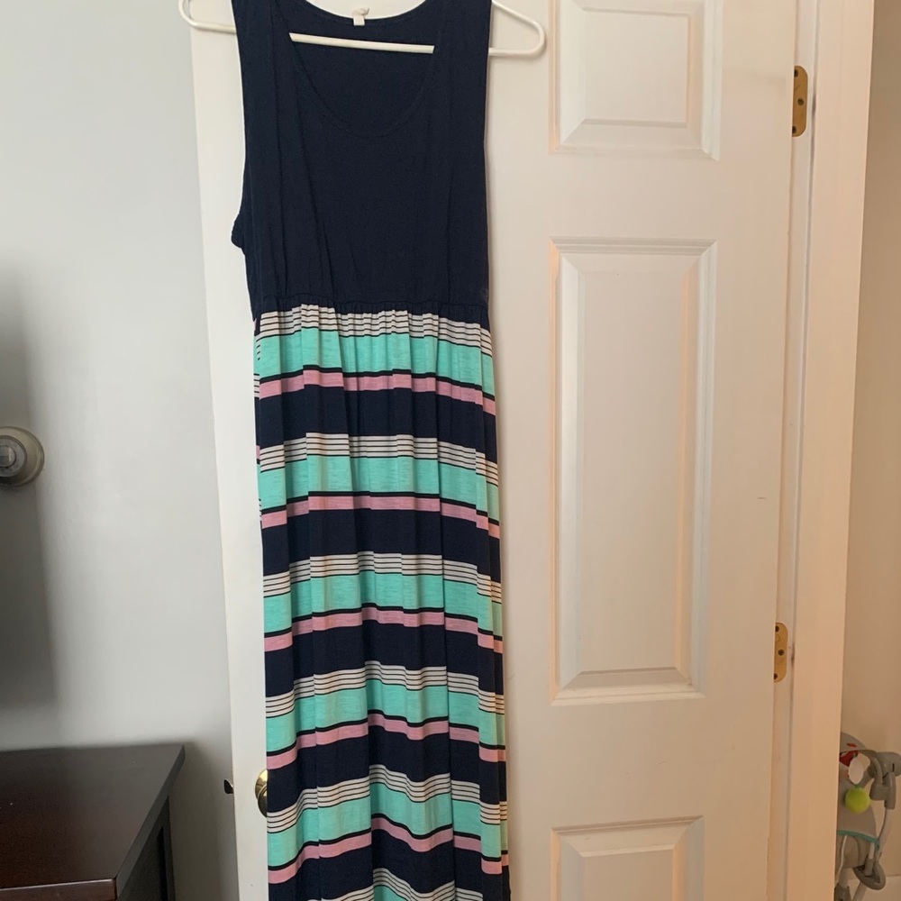 Maternity maxi dress